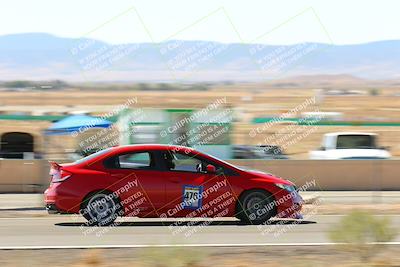 media/Oct-01-2022-Team Topak Racing (Sat) [[f860fb51be]]/2-Inter Low 2/session 2 turn 11/